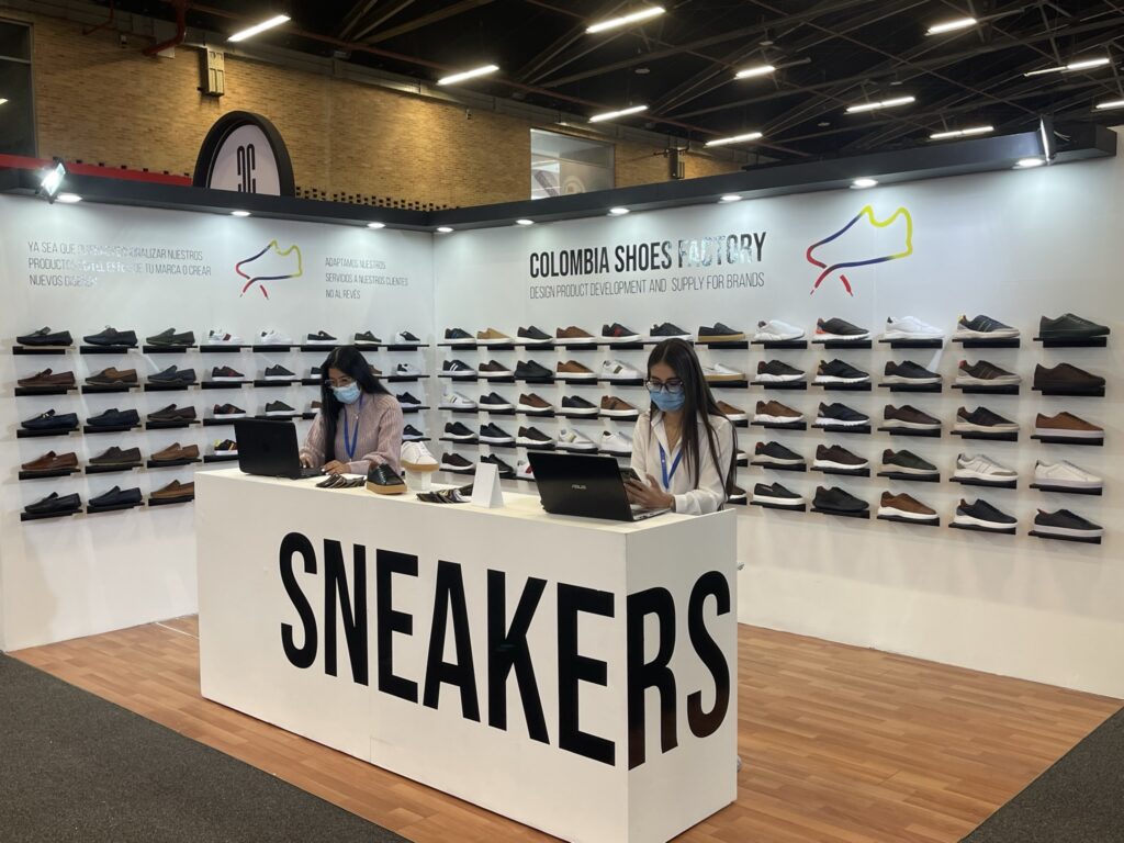 stand sneakers colombia shoes factory
